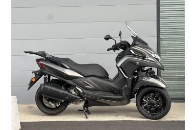 YAMAHA TRICITY 300