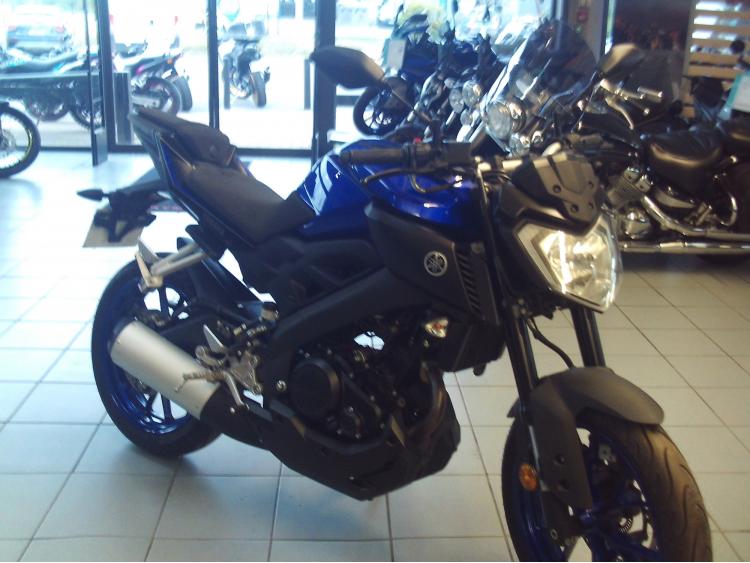 YAMAHA MT-125