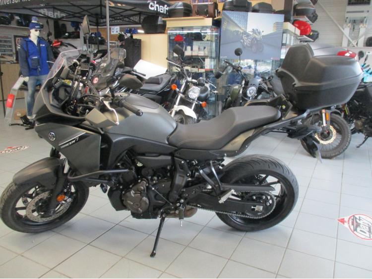 YAMAHA TRACER 7