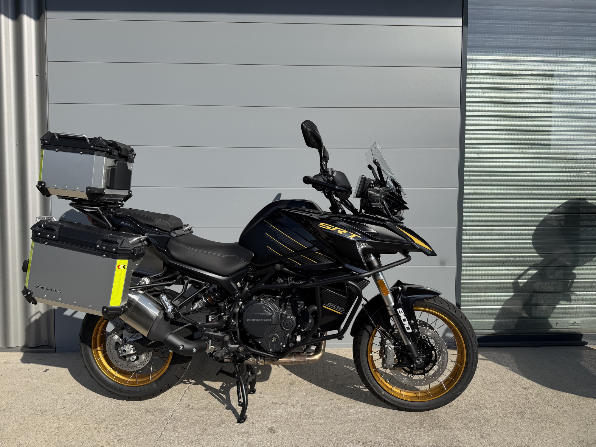 QJ MOTOR SRT 900 SX Touring