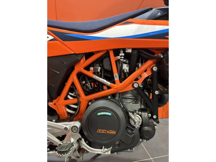 KTM 690 SMC R