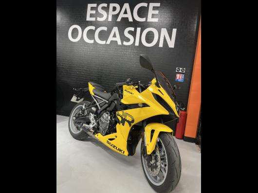 photo-annonce-suzuki-gsx-8r_688c80eeedcf7057222600.jpg