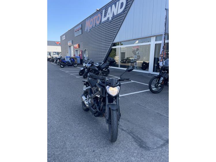 YAMAHA MT-125