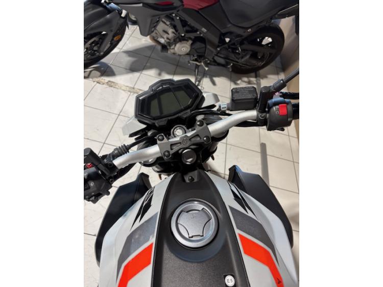 YAMAHA MT-125 ABS
