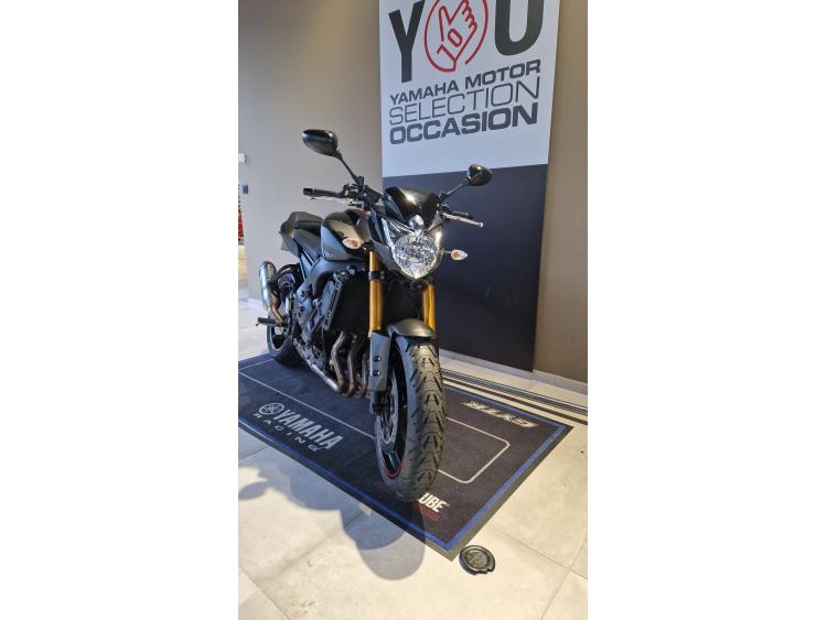 YAMAHA FZ8 garantie 12 mois