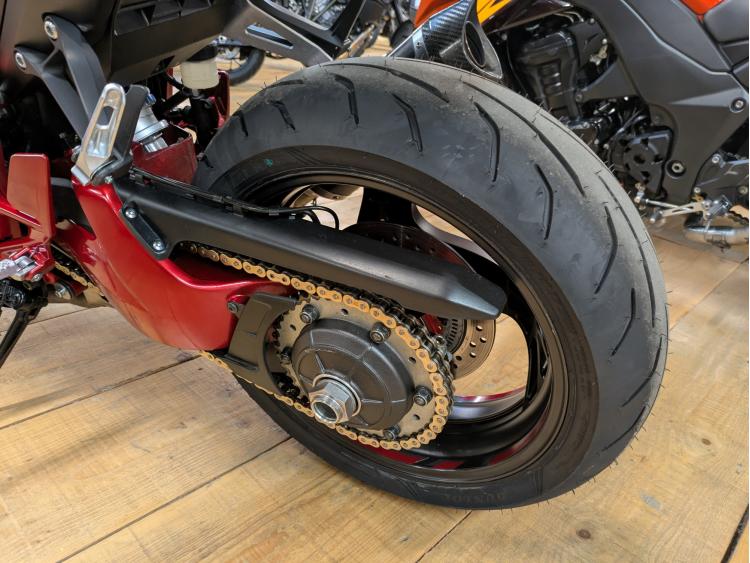 HONDA CB 1000 R