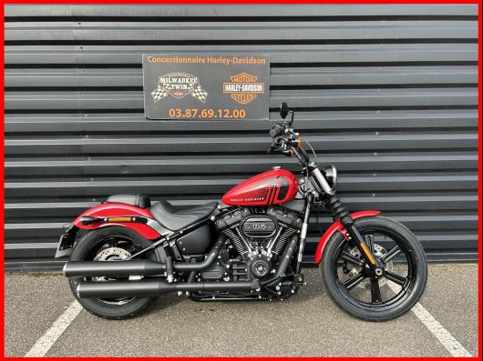 HARLEY-DAVIDSON SOFTAIL STREET BOB 1868