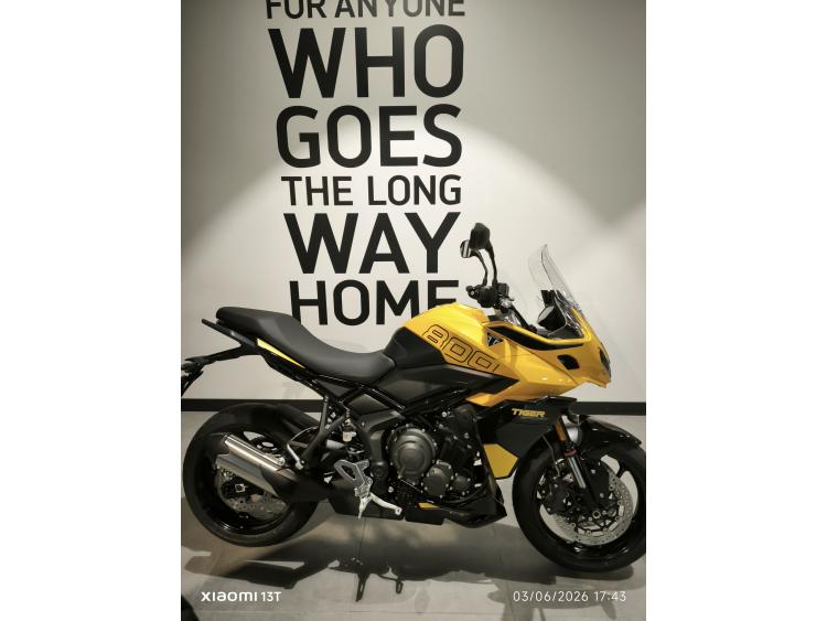 TRIUMPH TIGER SPORT 800