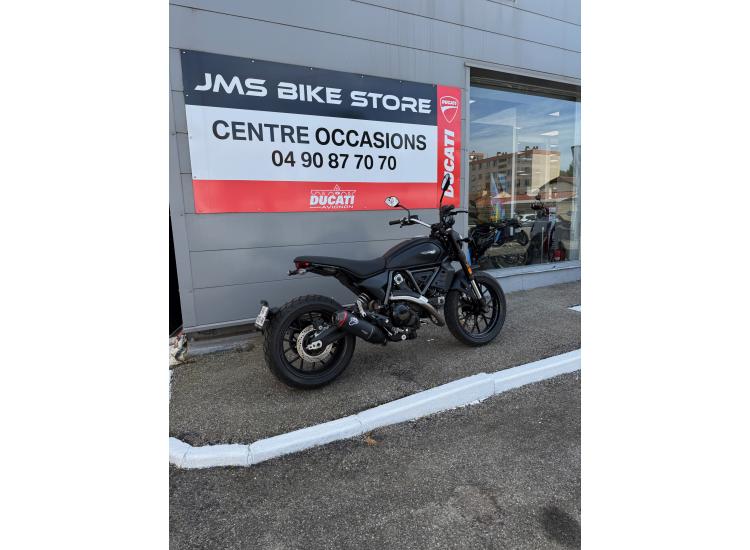 DUCATI SCRAMBLER 800 ICON DARK 