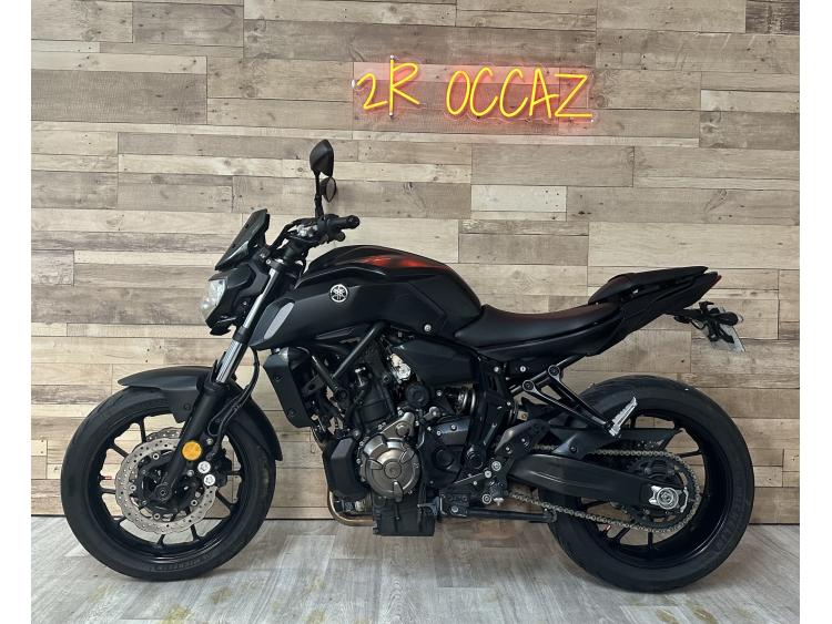 YAMAHA MT-07