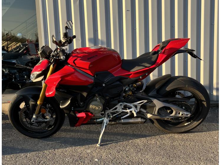 DUCATI STREETFIGHTER V4S