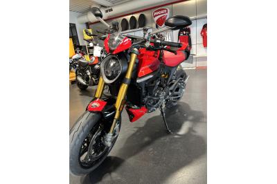 DUCATI MONSTER DARK