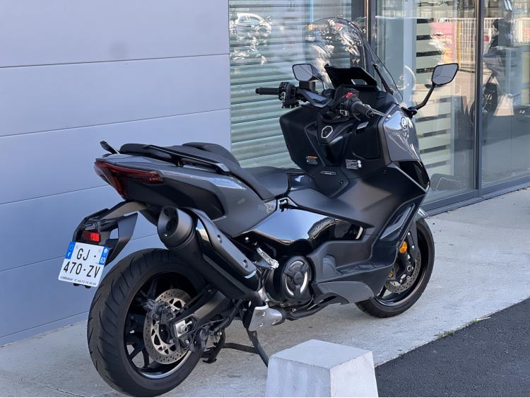 YAMAHA T-MAX 560 TECH MAX