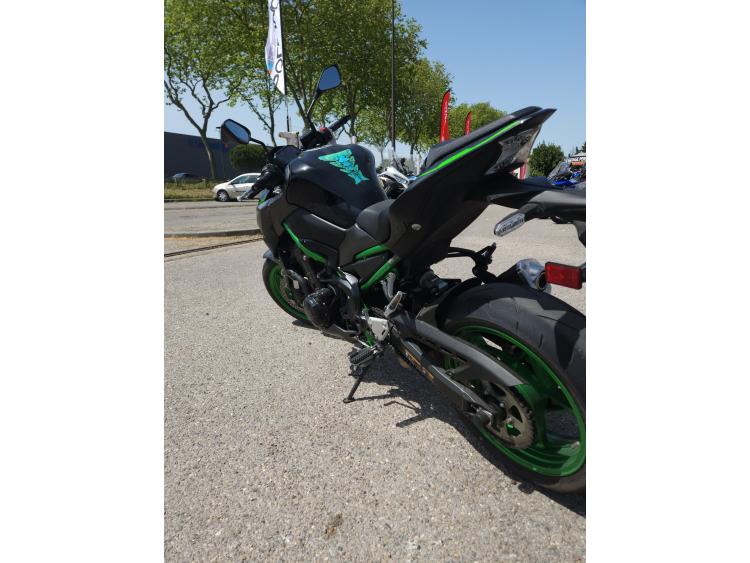 KAWASAKI Z 900
