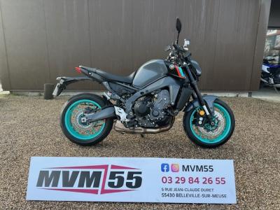 YAMAHA MT-09