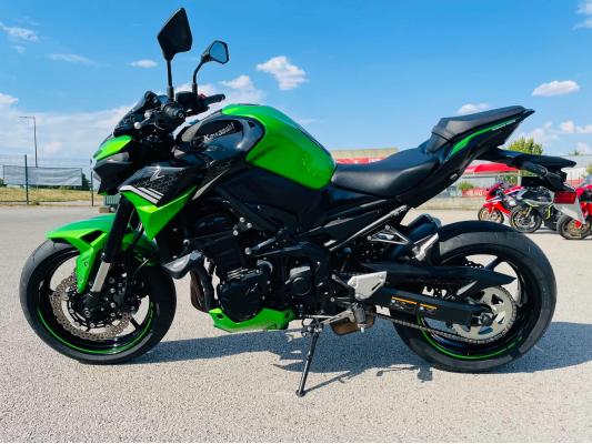 KAWASAKI Z 900