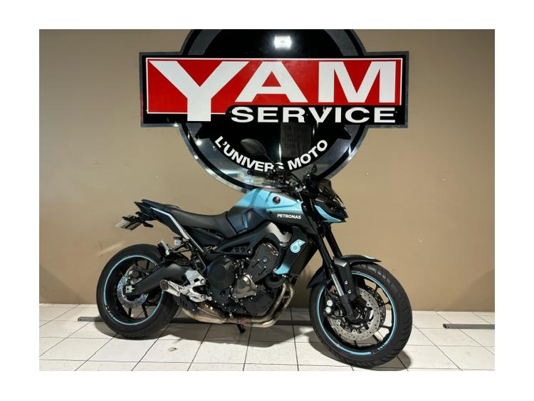 YAMAHA MT-09