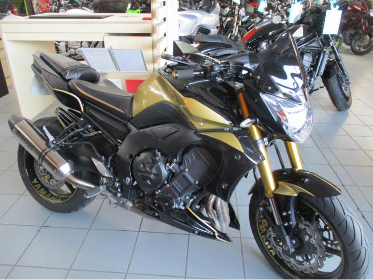 YAMAHA FZ8 N SPR