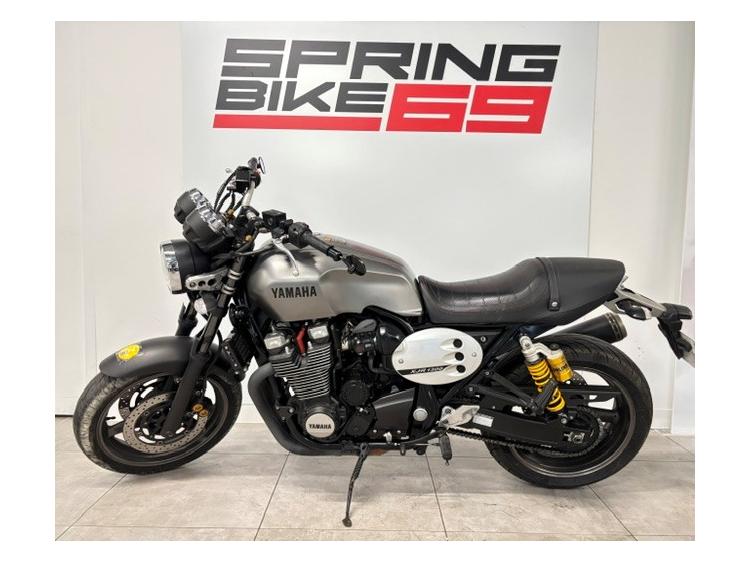 YAMAHA XJR 1300