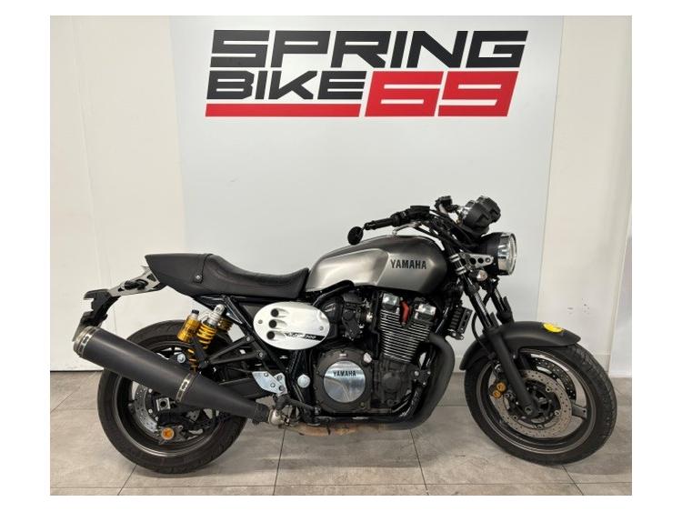 YAMAHA XJR 1300