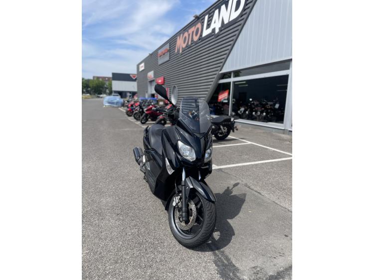 YAMAHA XMAX 125 