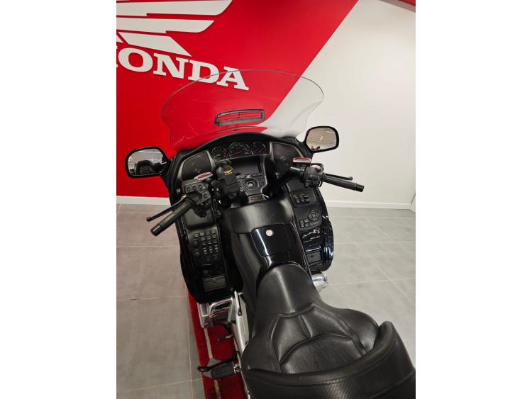 HONDA GL1800 GOLDWING