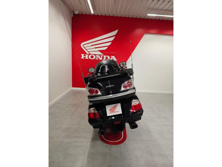 HONDA GL1800 GOLDWING