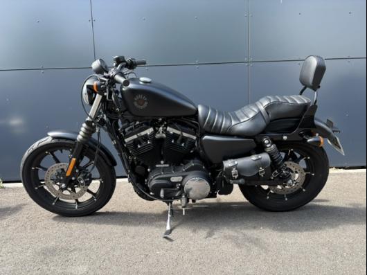 HARLEY-DAVIDSON SPORTSTER 883