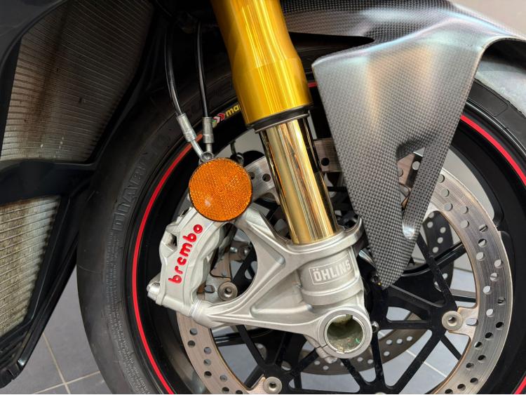 DUCATI PANIGALE V4 SPECIALE TRICOLORE N°901/1500 