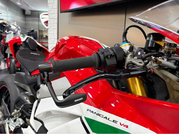 DUCATI PANIGALE V4 SPECIALE TRICOLORE N°901/1500 