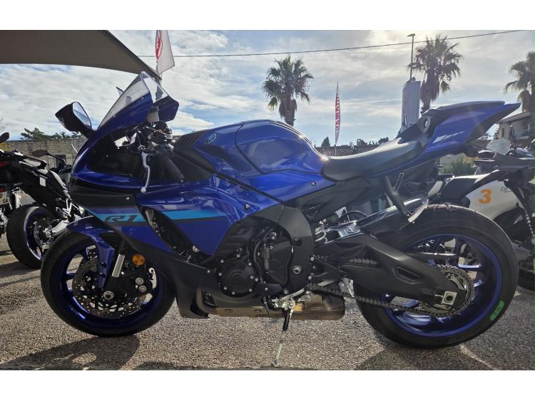 YAMAHA YZF 1000 R1