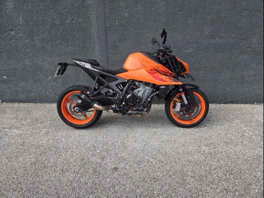 KTM 990 DUKE
