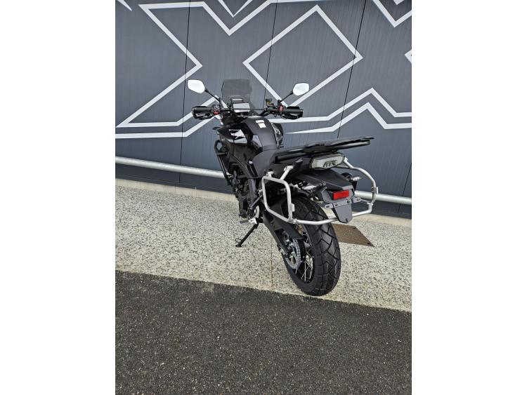 CF MOTO 700MT Dispo Noir ou Blanc