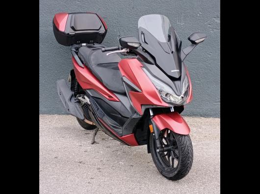 photo-annonce-honda-nss-forza-125-top-box_686949cfcc359749791756.jpg