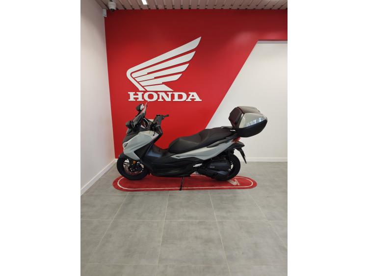 HONDA NSS FORZA 125 TOP BOX