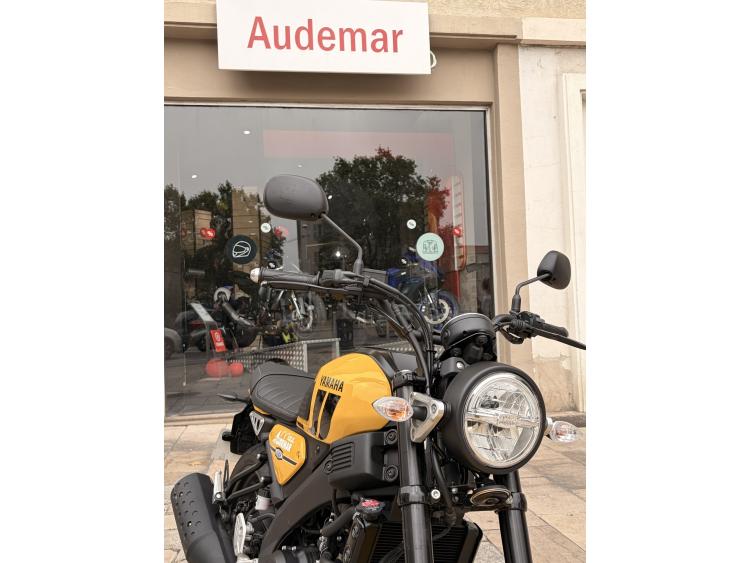 YAMAHA XSR 125