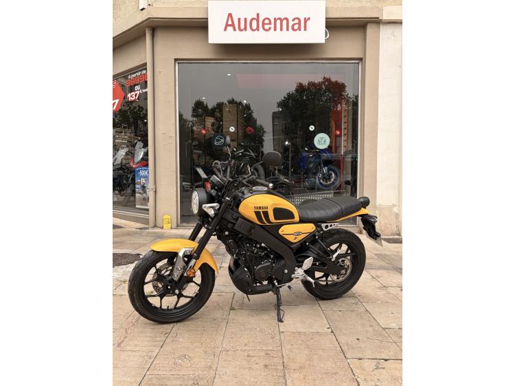 YAMAHA XSR 125
