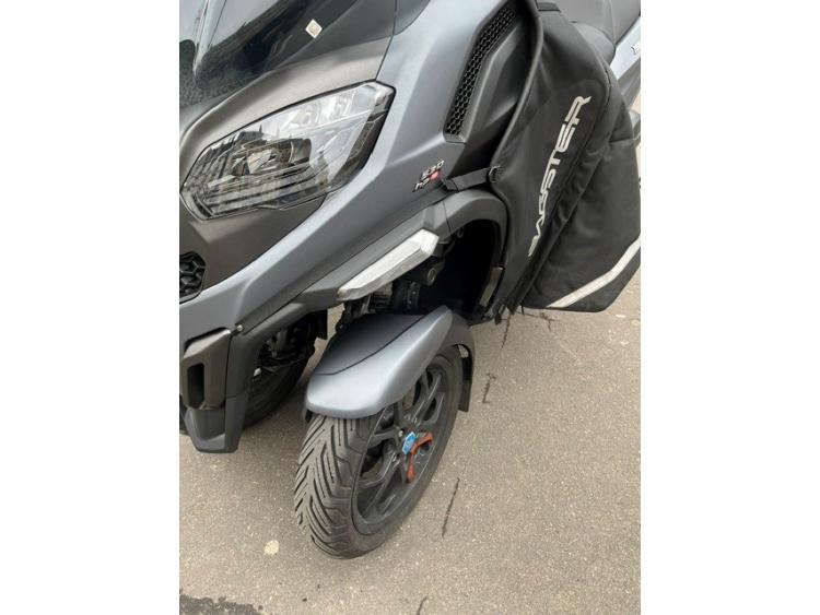 PIAGGIO MP3 530 HPE EXCLUSIVE