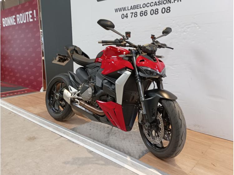 DUCATI STREETFIGHTER V2