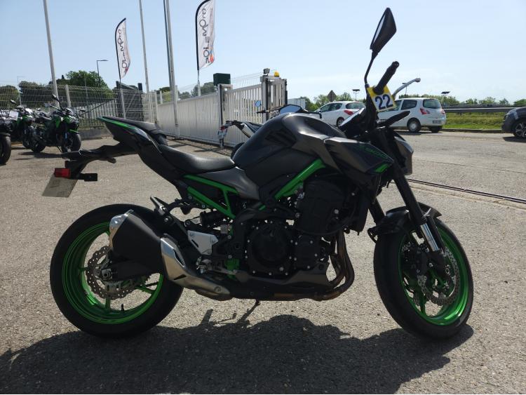 KAWASAKI Z 900