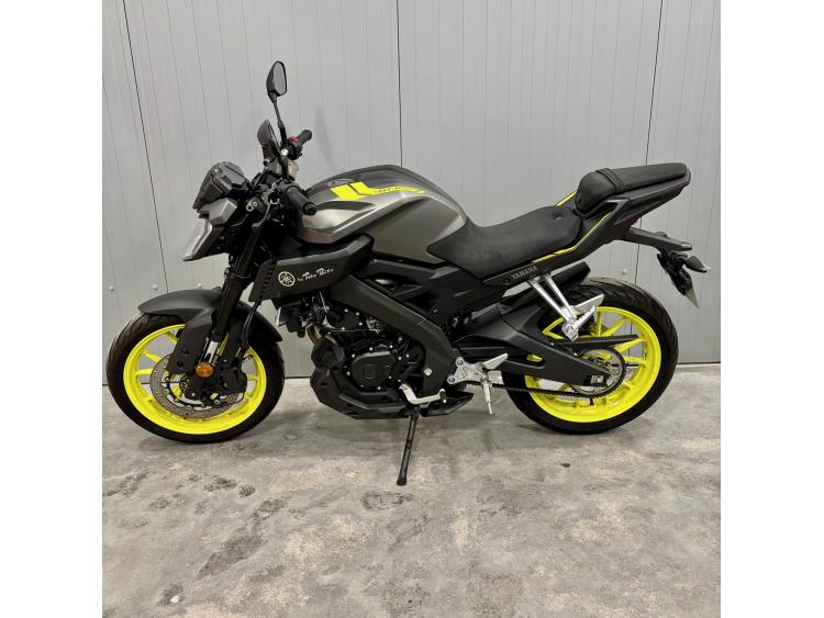 YAMAHA MT-125