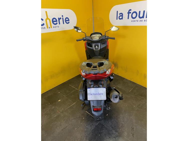 YAMAHA NMAX 125