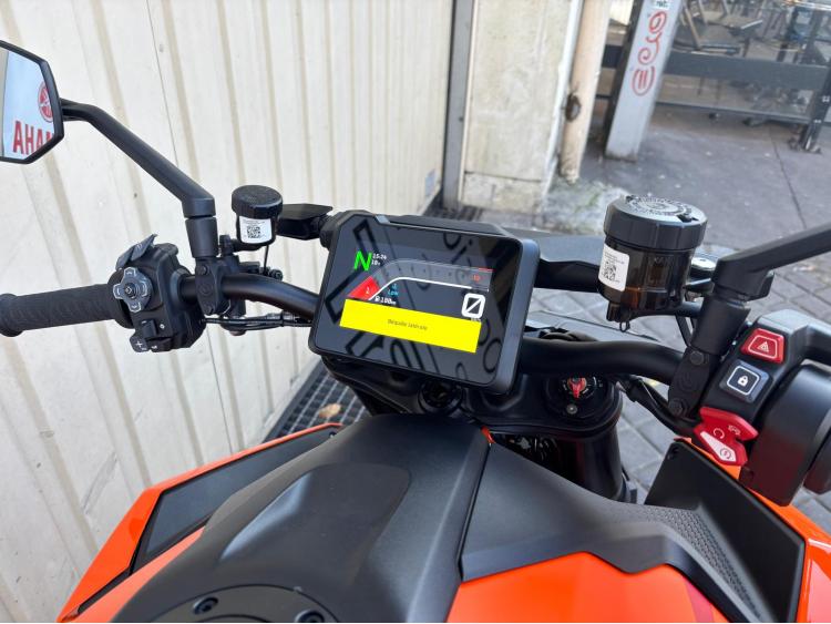 KTM 1390 SUPER DUKE R TECH PACK SC PROJECT 