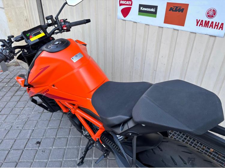KTM 1390 SUPER DUKE R TECH PACK SC PROJECT 