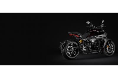 DUCATI X-DIAVEL V4