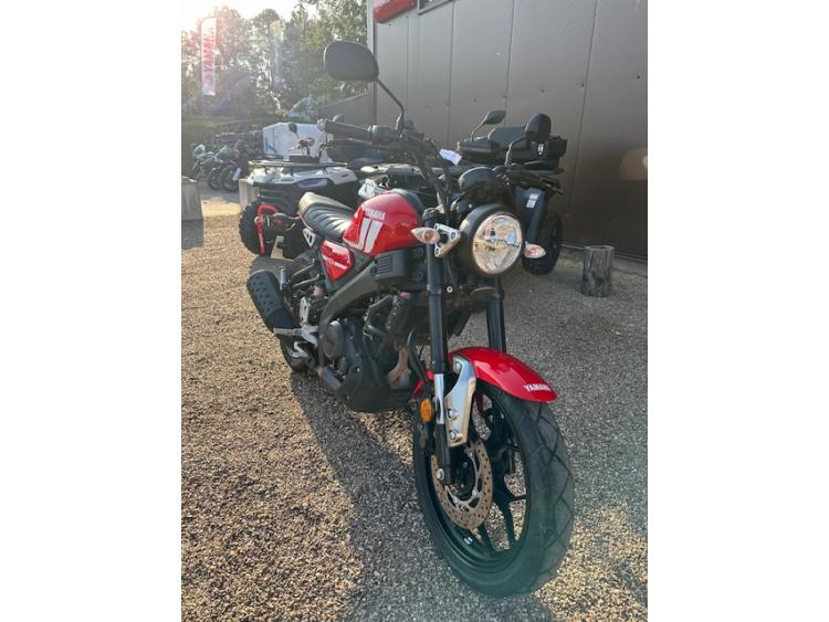 YAMAHA XSR 125