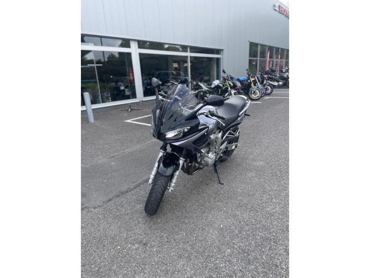 YAMAHA FZ6 600 FAZER