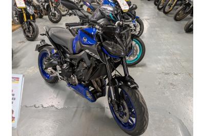 YAMAHA MT-09