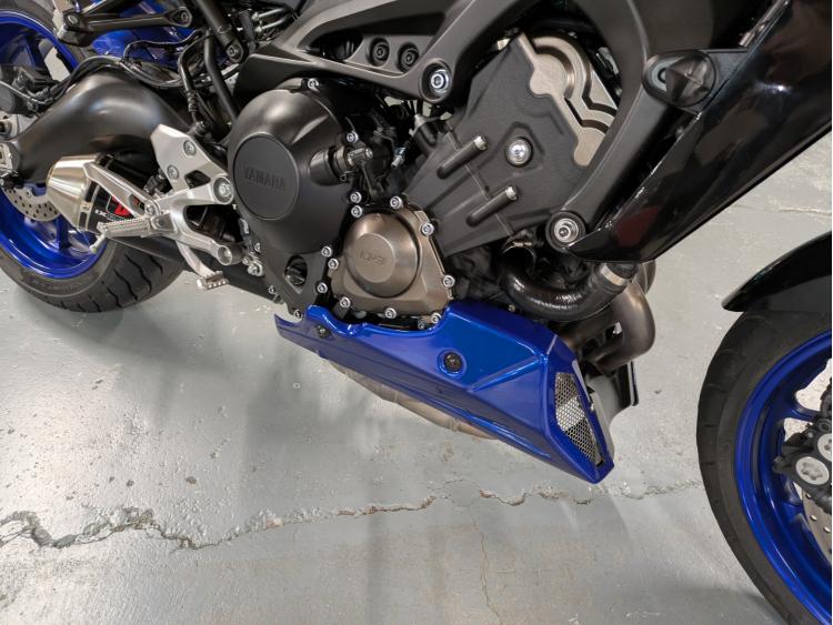 YAMAHA MT-09