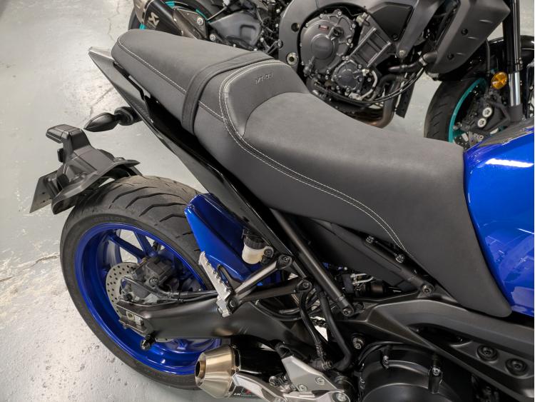 YAMAHA MT-09